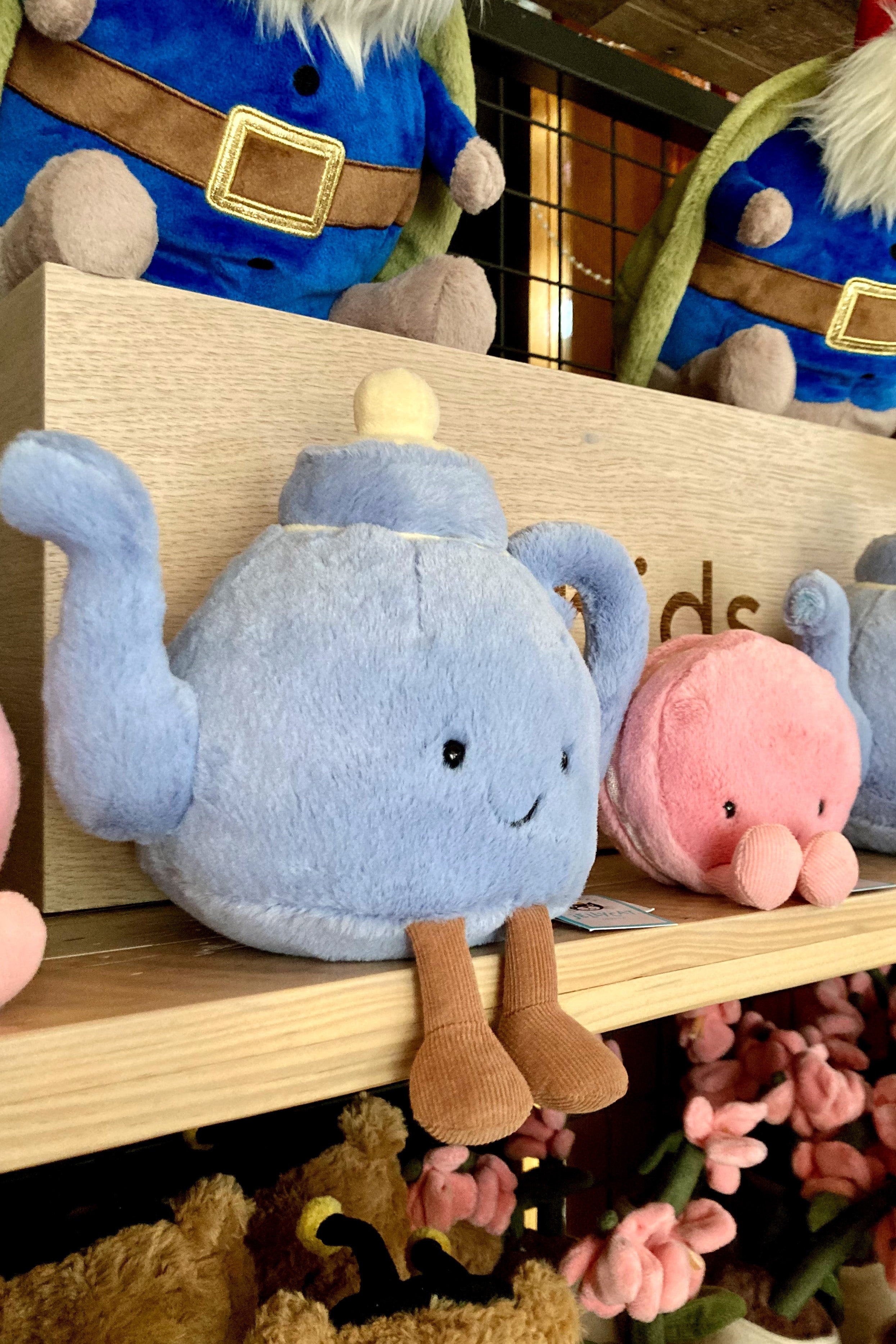 Jellycat Amuseables Mia Macaron