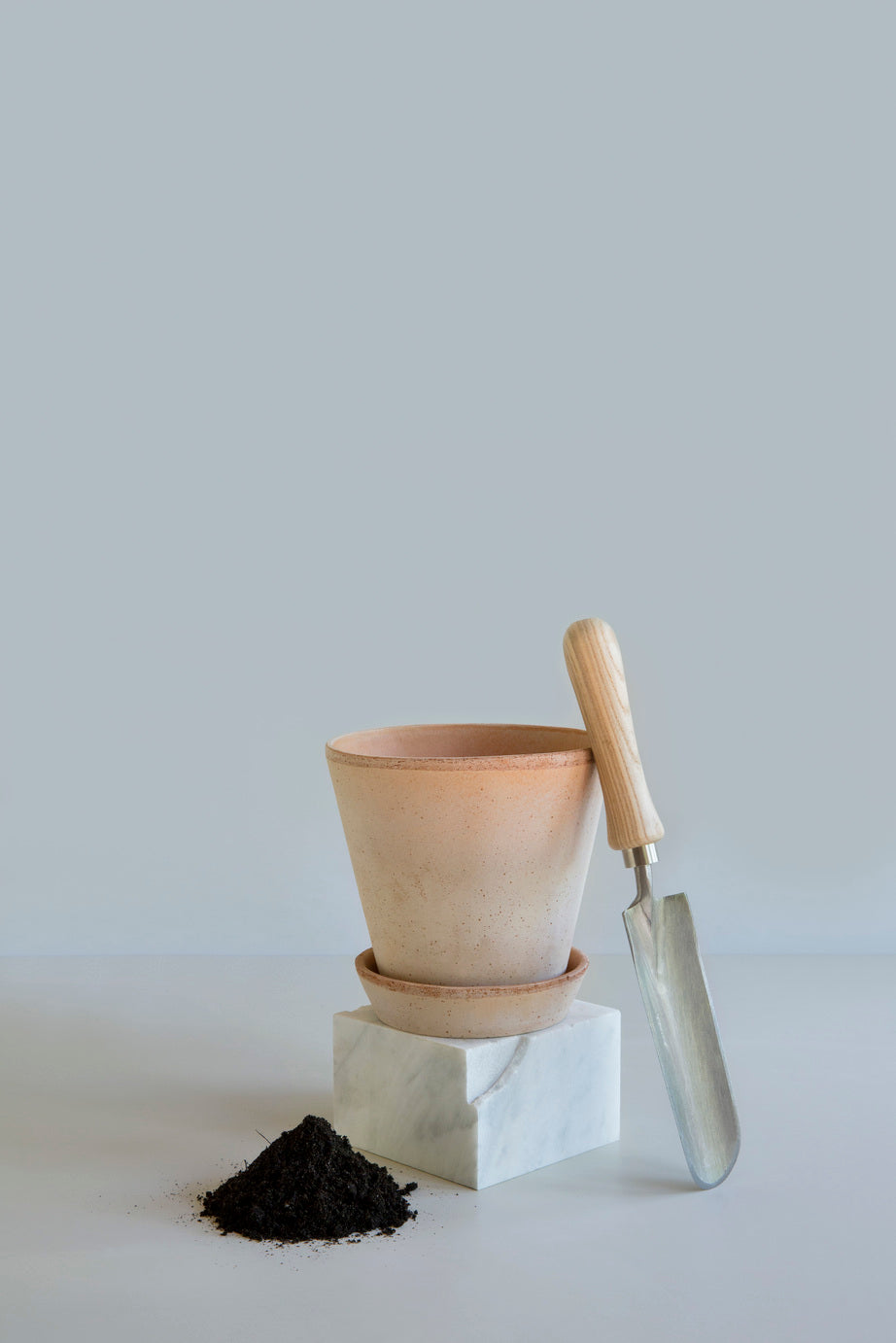 Julie Plant Pot & Saucer