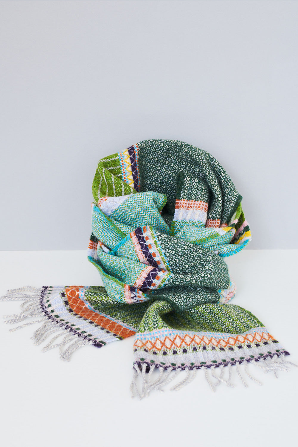 Cassia Laurel Lambswool Scarf Green