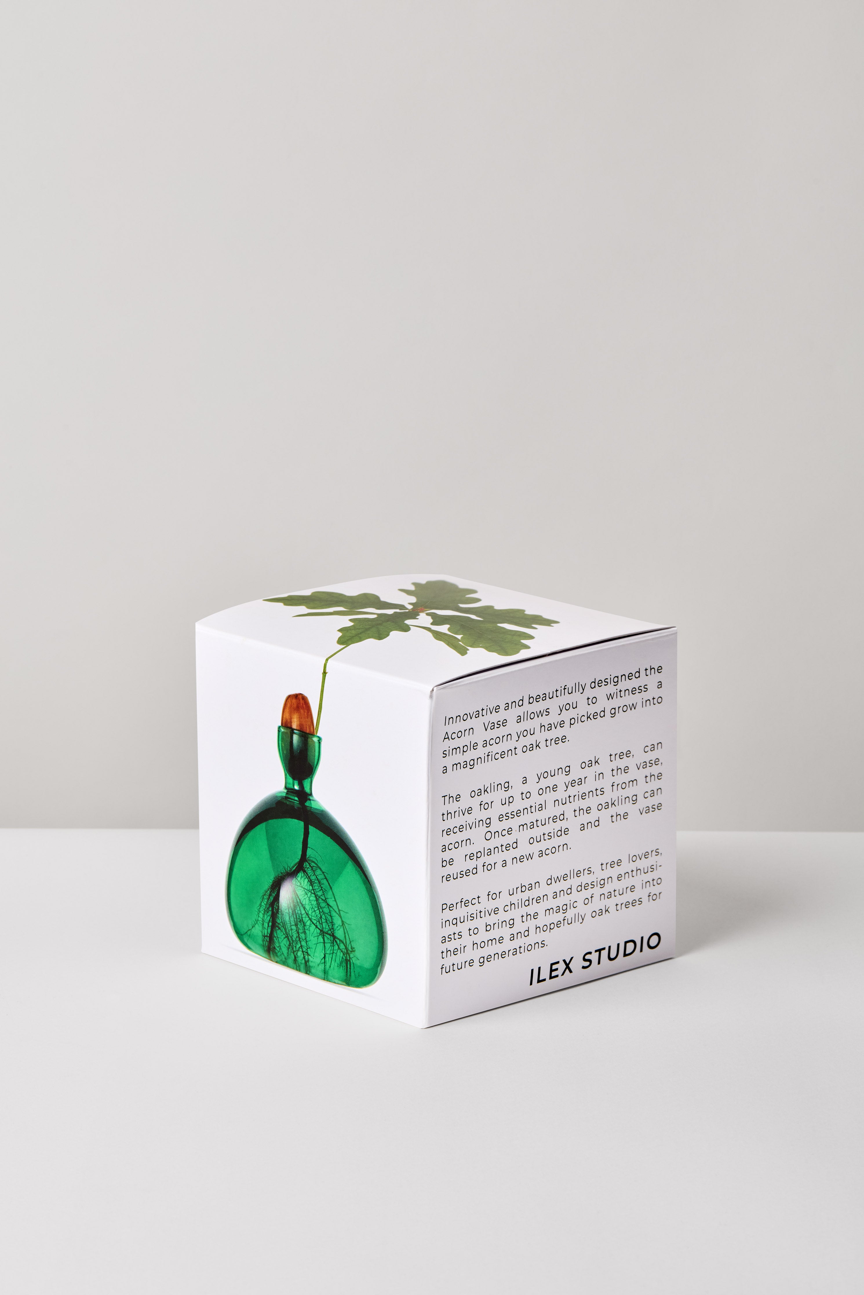 Ilex Studio Acorn Vase: Emerald Green