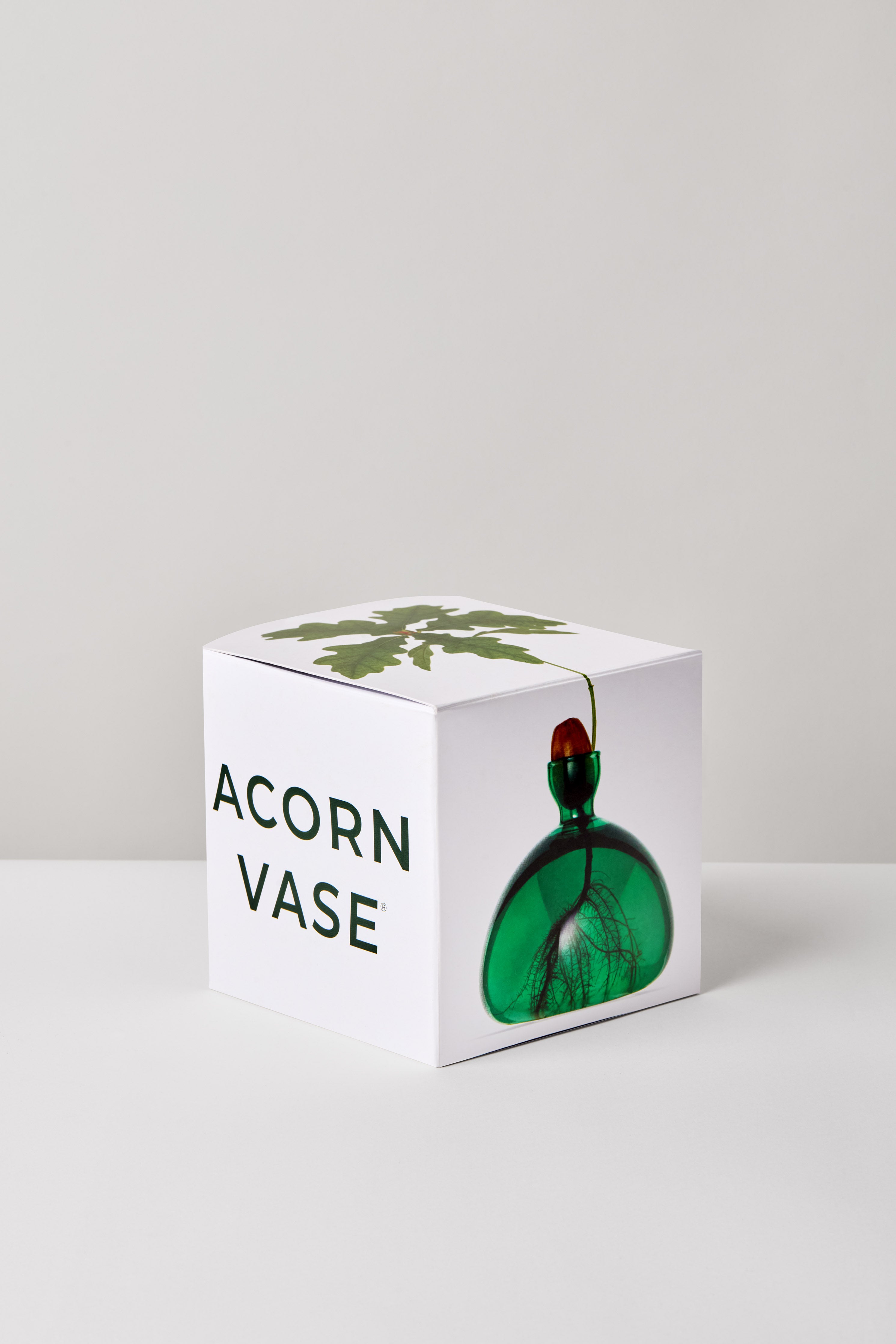 Ilex Studio Acorn Vase: Emerald Green