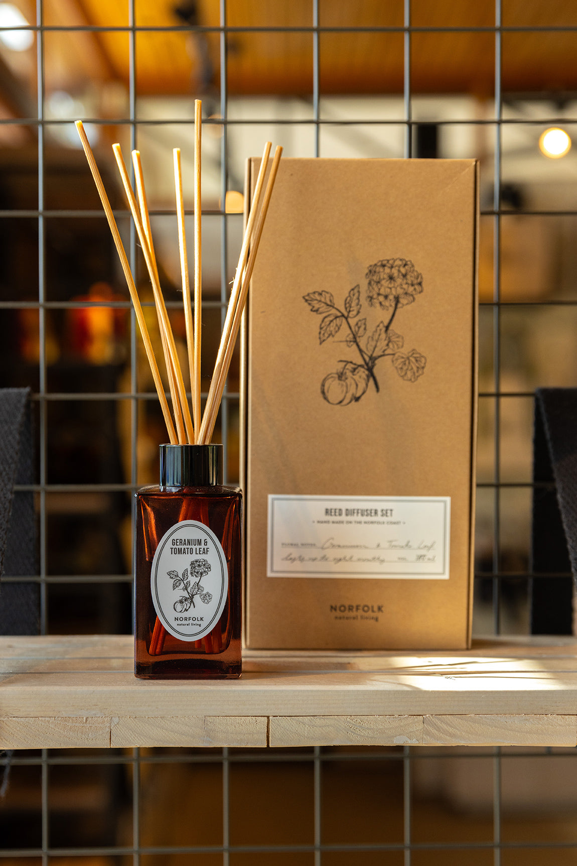 Norfolk Natural Living Geranium & Tomato Leaf Reed Diffuser