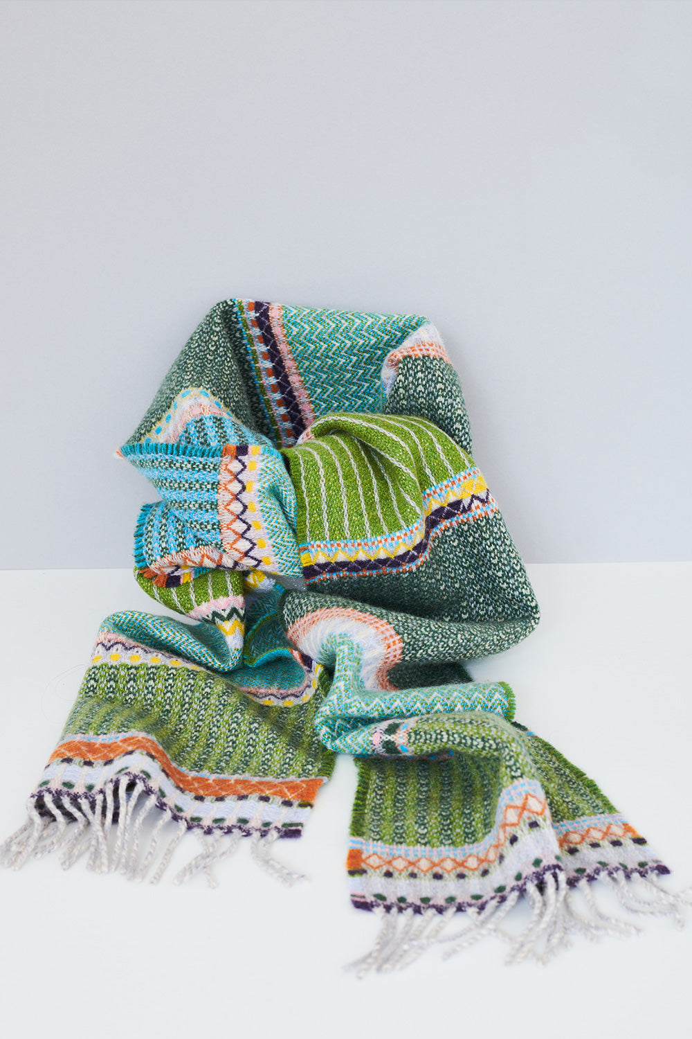 Cassia Laurel Lambswool Scarf Green